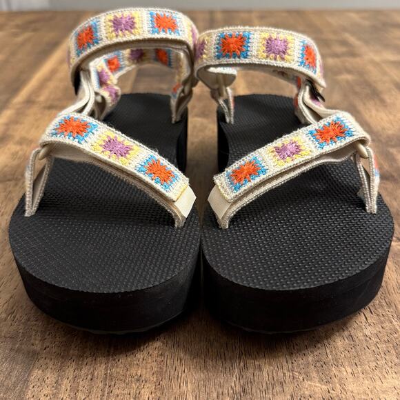 Teva Sandal Flatform Universal Crochet Granny Squares Platform Hike Women’s Sz 8 - Picture 2 of 10